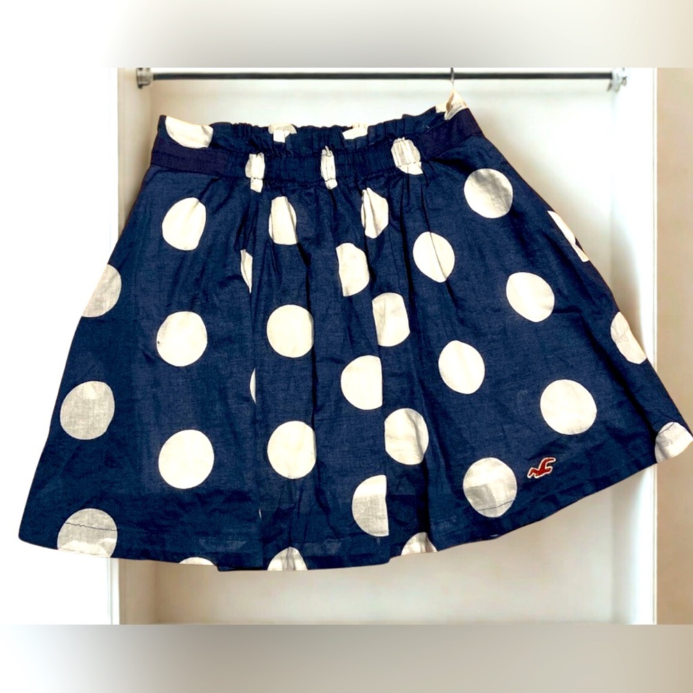 HOLLISTER navy blue/white polka dot mini skirt fully lined XS